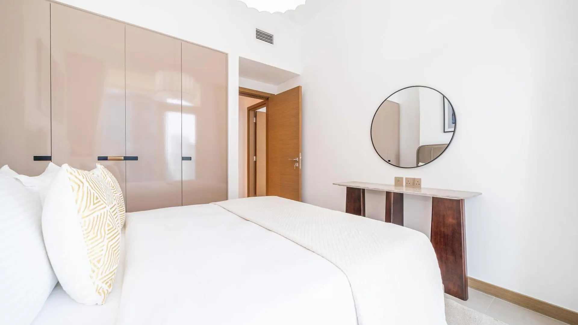 شقة Stunning 2Br Missoni High-Floor Breathtaking Views دبي